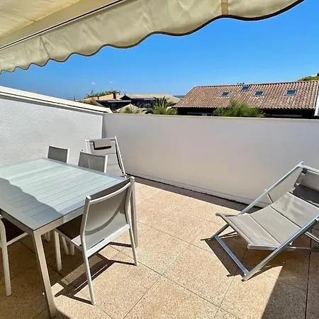 Lovely With Terrace In Cap Ferret Apartment